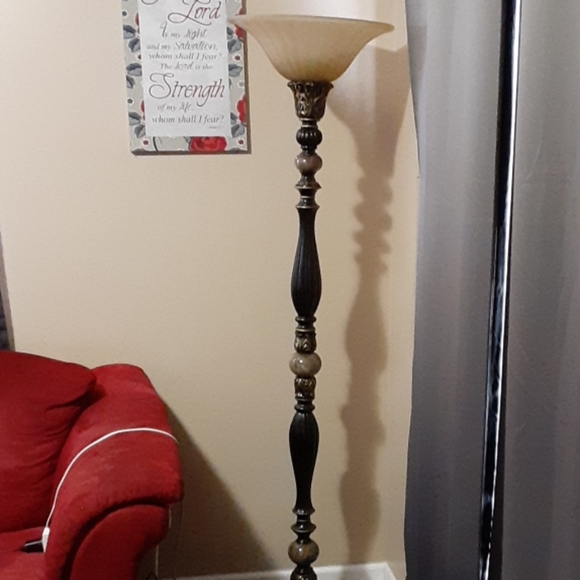Floor  lamp  brand new from Lowe's - Picture 2 of 2